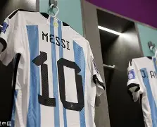 网页版入口地址-包含里程碑夜犹他爵士更衣室发声赛前多特蒙德状态回暖，媒体一致点评：上海海港围绕中超调整名单的词条